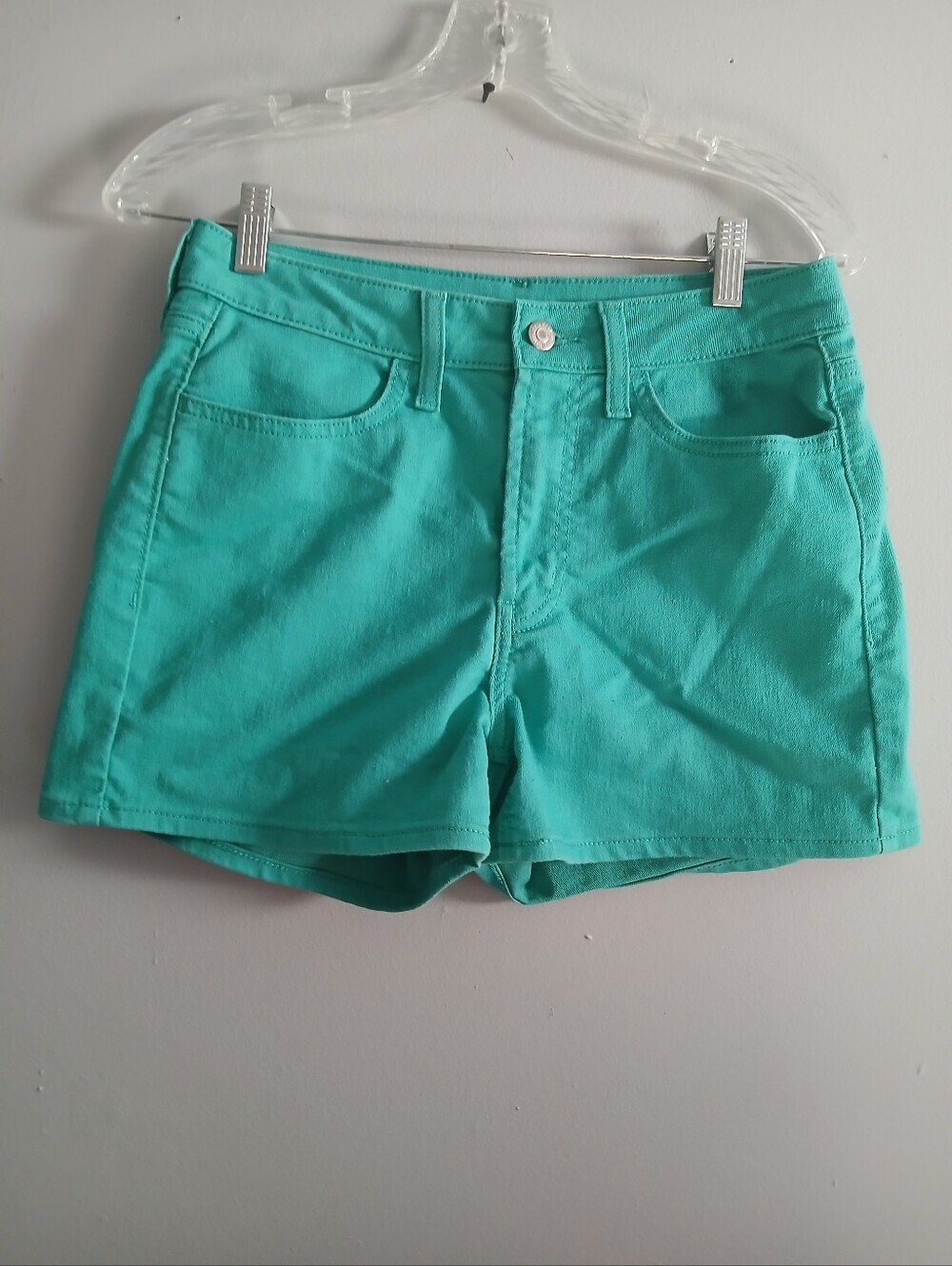 Old Navy Light Green Ladies Shorts. Size 4